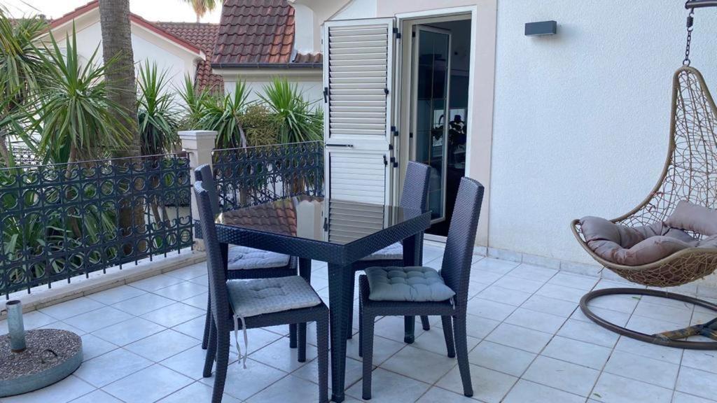 Apartments Nautica Herceg Novi Bagian luar foto